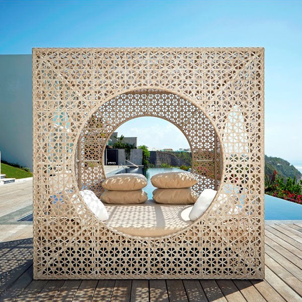 Outdoor Furniture - Canopy Bed - Daisy