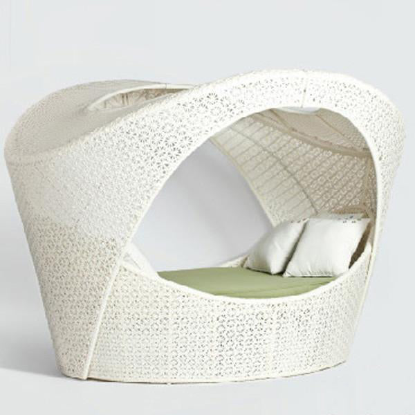 Outdoor Furniture Wicker Canopy Bed - Brooklyn