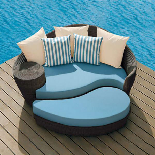 Outdoor Wicker - Day Bed - Queen