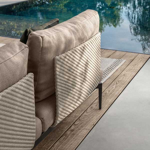 Outdoor Furniture - Wicker Sofa - Leaf