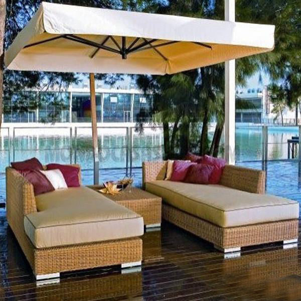 Outdoor Wicker Sun Lounger - Umbrella