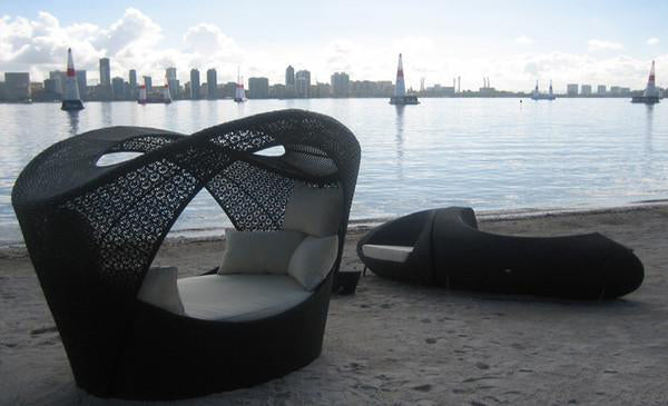 Outdoor Furniture Wicker Canopy Bed - Brooklyn