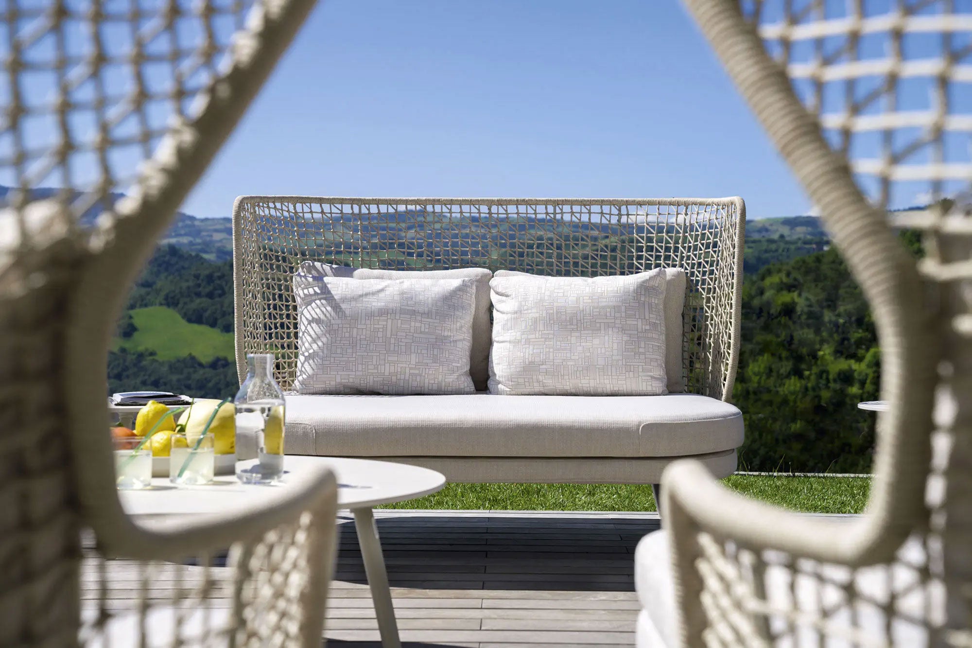 Outdoor Braided & Rope Daybed - Campana